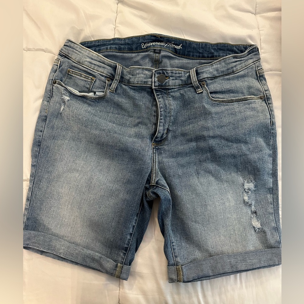 Universal Thread jeans shorts size 18w